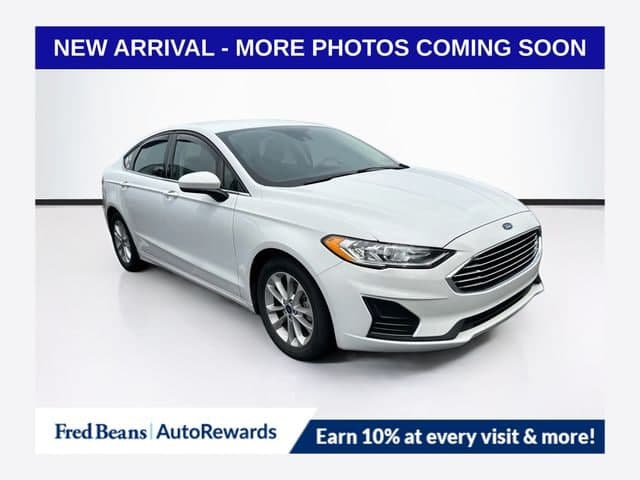2019 Ford Fusion SE — photo 1 of 14