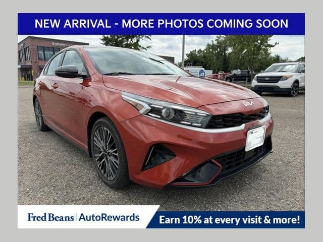 2023 Kia Forte GT-Line — photo 1 of 13