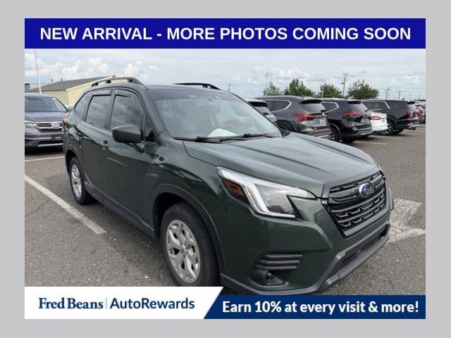 2022 Subaru Forester Base — photo 1 of 13