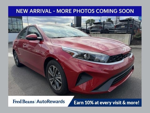 2024 Kia Forte LXS — photo 1 of 13