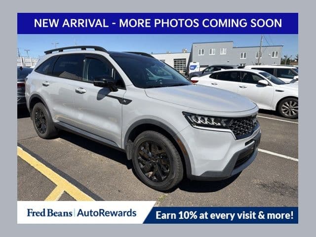 2023 Kia Sorento X-Line S — photo 1 of 12