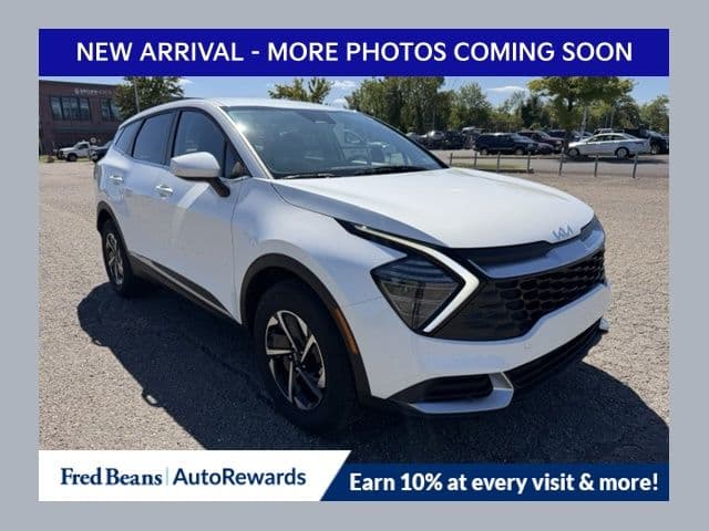 2025 Kia Sportage Hybrid LX — photo 1 of 13