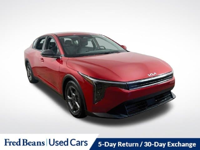 2025 Kia K4 LXS — photo 1 of 28
