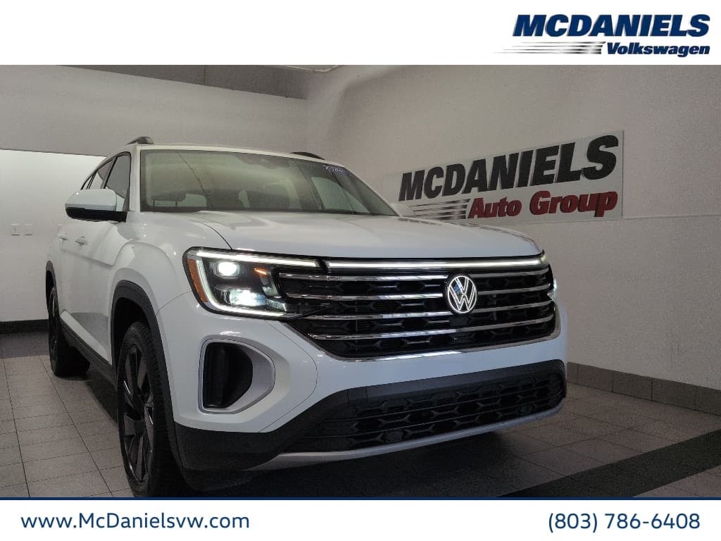 2024 Volkswagen Atlas 2.0T SE w/Technology — photo 1 of 39