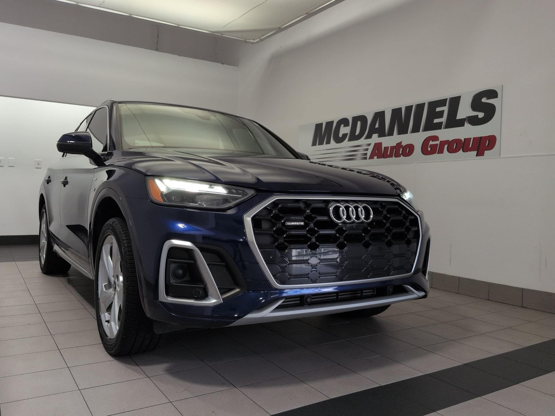 2023 Audi Q5 S line Premium — photo 1 of 43