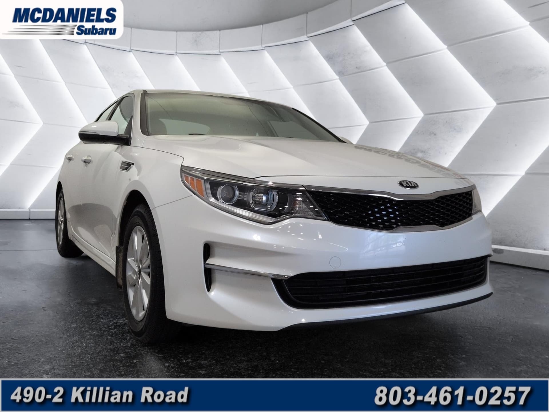 2017 Kia Optima LX — photo 1 of 32
