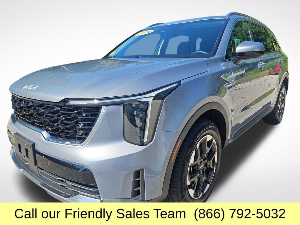 2024 Kia Sorento S — photo 1 of 26