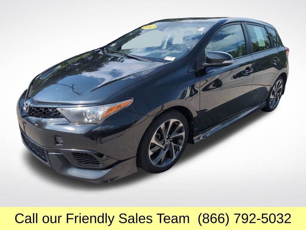 2017 Toyota Corolla iM Base — photo 1 of 26