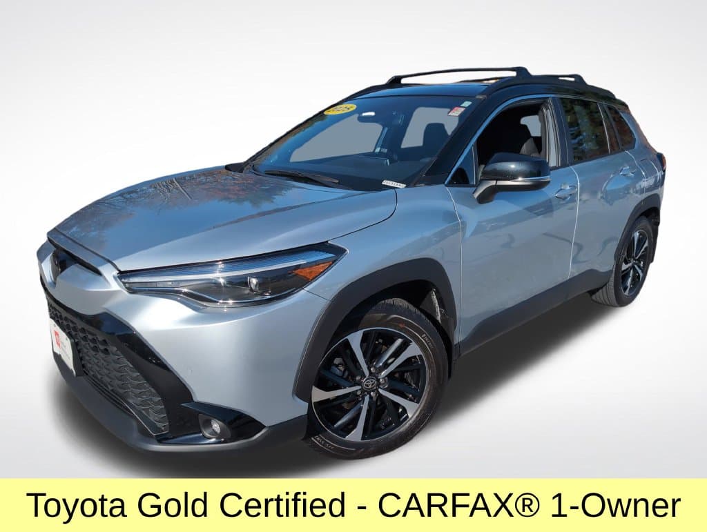 2025 Toyota Corolla Cross Hybrid XSE — photo 1 of 31