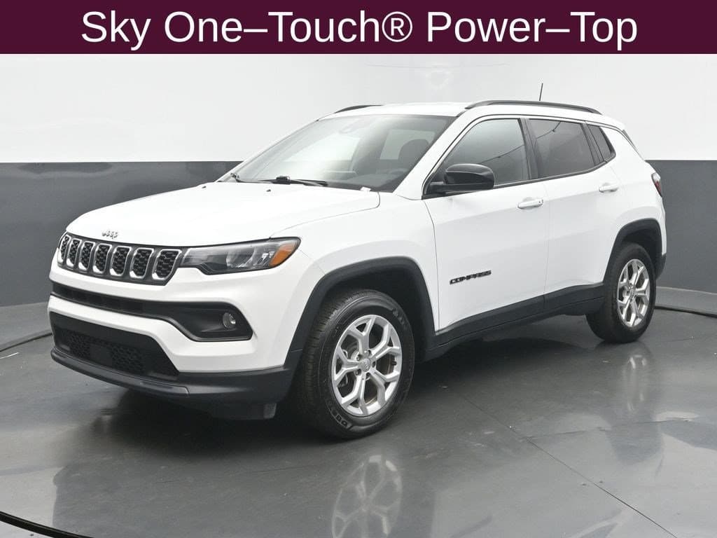 2024 Jeep Compass Latitude — photo 1 of 72