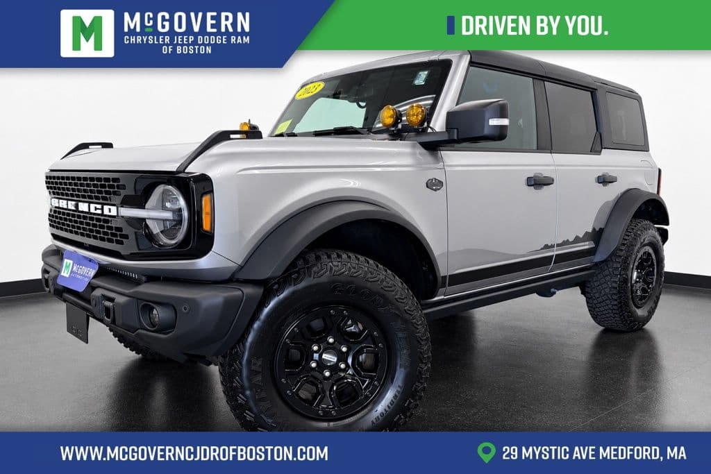 2023 Ford Bronco Base — photo 1 of 29