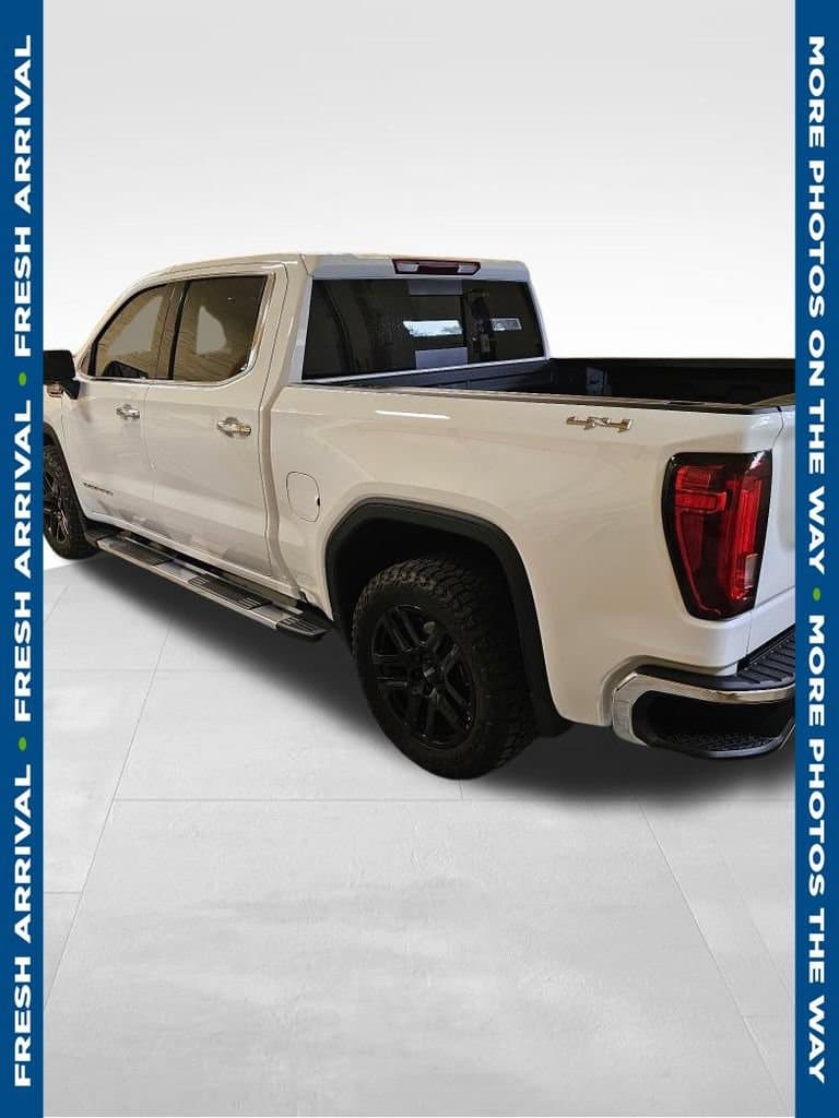 2025 GMC Sierra 1500 SLT — photo 1 of 5
