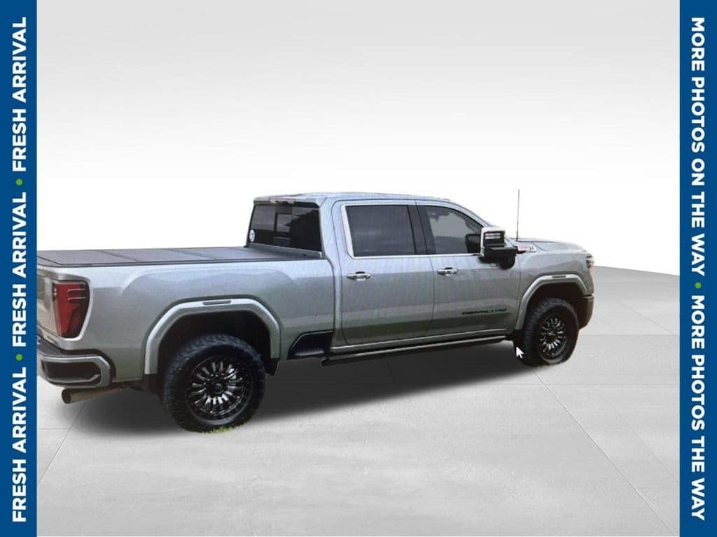 2024 GMC Sierra 2500HD Denali — photo 1 of 3