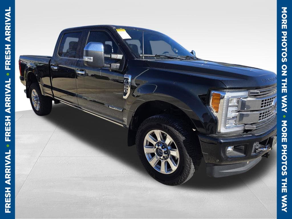 2018 Ford Super Duty F-350 SRW Platinum — photo 1 of 10