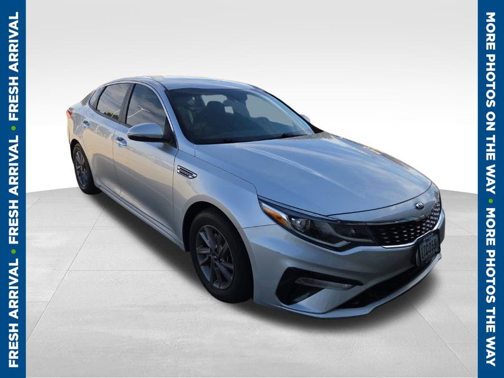 2020 Kia Optima LX — photo 1 of 6