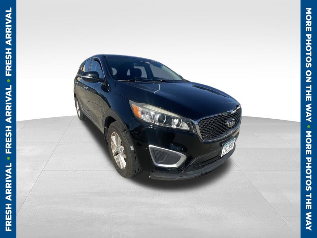 2016 Kia Sorento L — photo 1 of 8