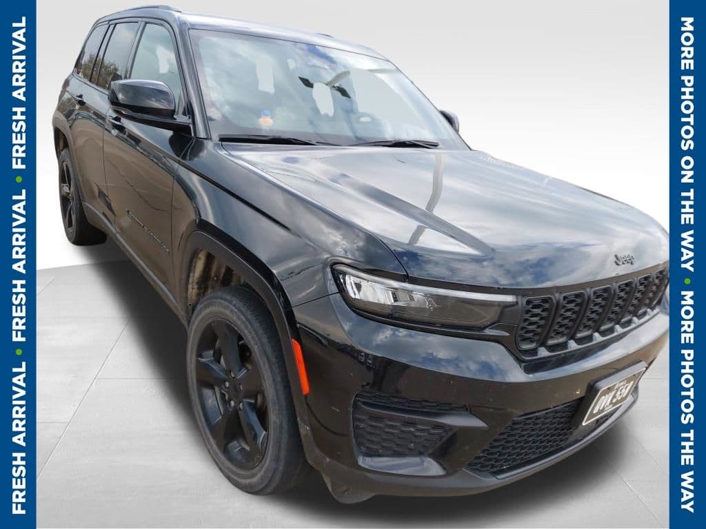2023 Jeep Grand Cherokee Altitude X — photo 1 of 6