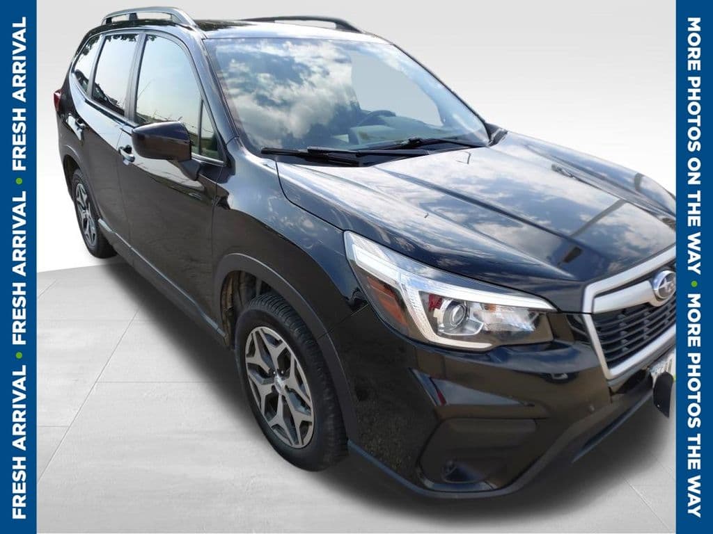 2020 Subaru Forester Premium — photo 1 of 6
