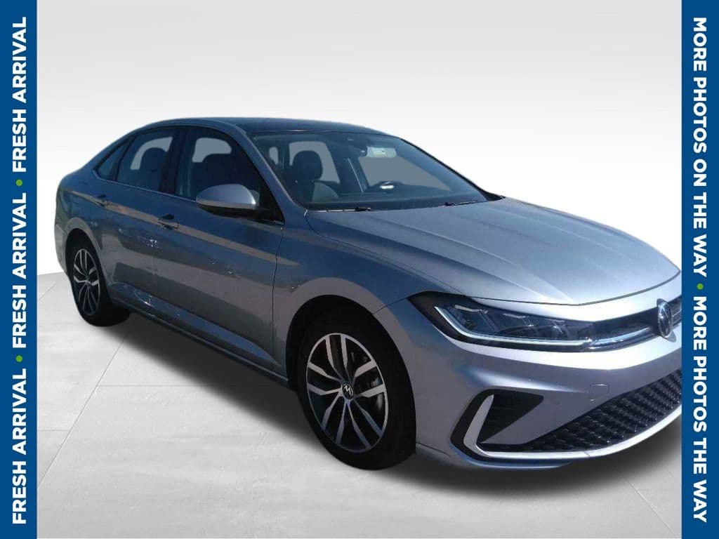 2025 Volkswagen Jetta SE — photo 1 of 5