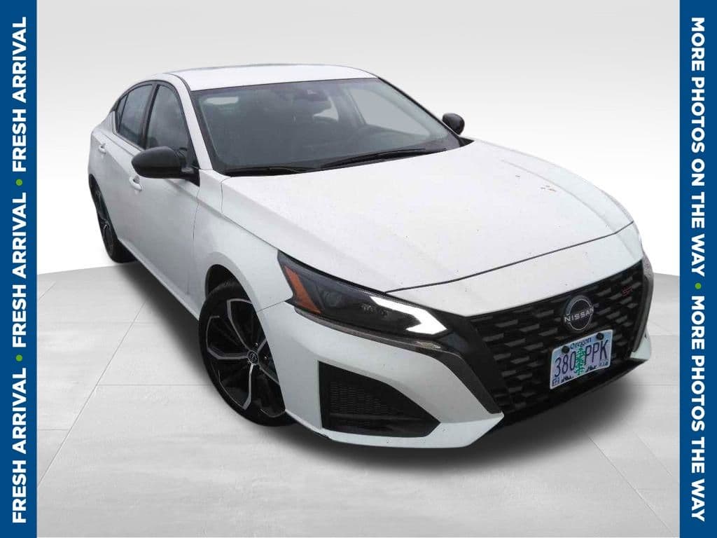 2024 Nissan Altima 2.5 SR — photo 1 of 7