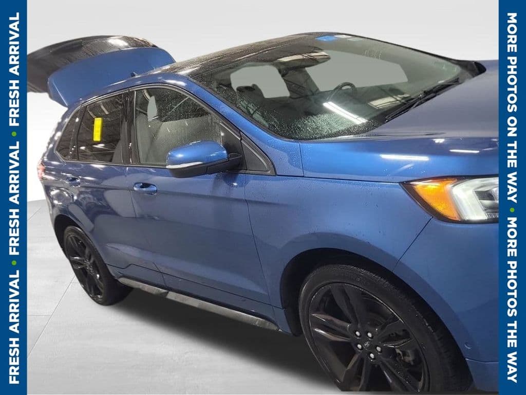 2020 Ford Edge ST — photo 1 of 10