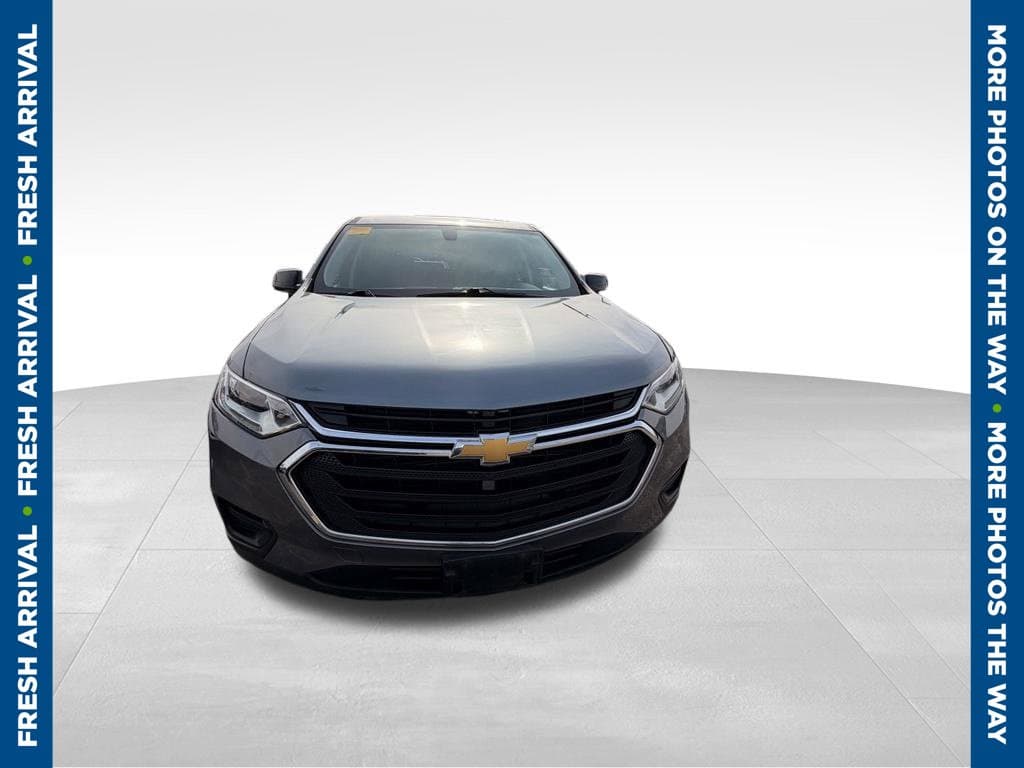 2019 Chevrolet Traverse LS — photo 1 of 6