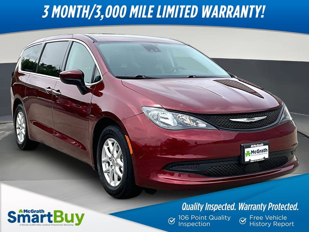 2023 Chrysler Voyager LX — photo 1 of 36