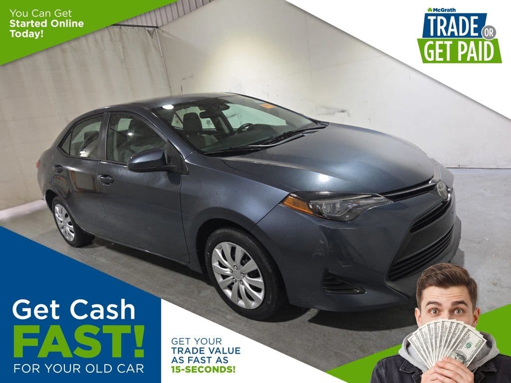2019 Toyota Corolla LE — photo 1 of 14