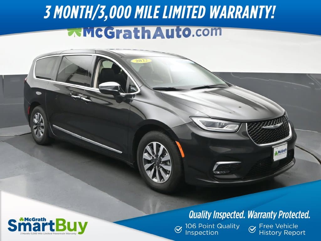 2022 Chrysler Pacifica Hybrid Limited — photo 1 of 26