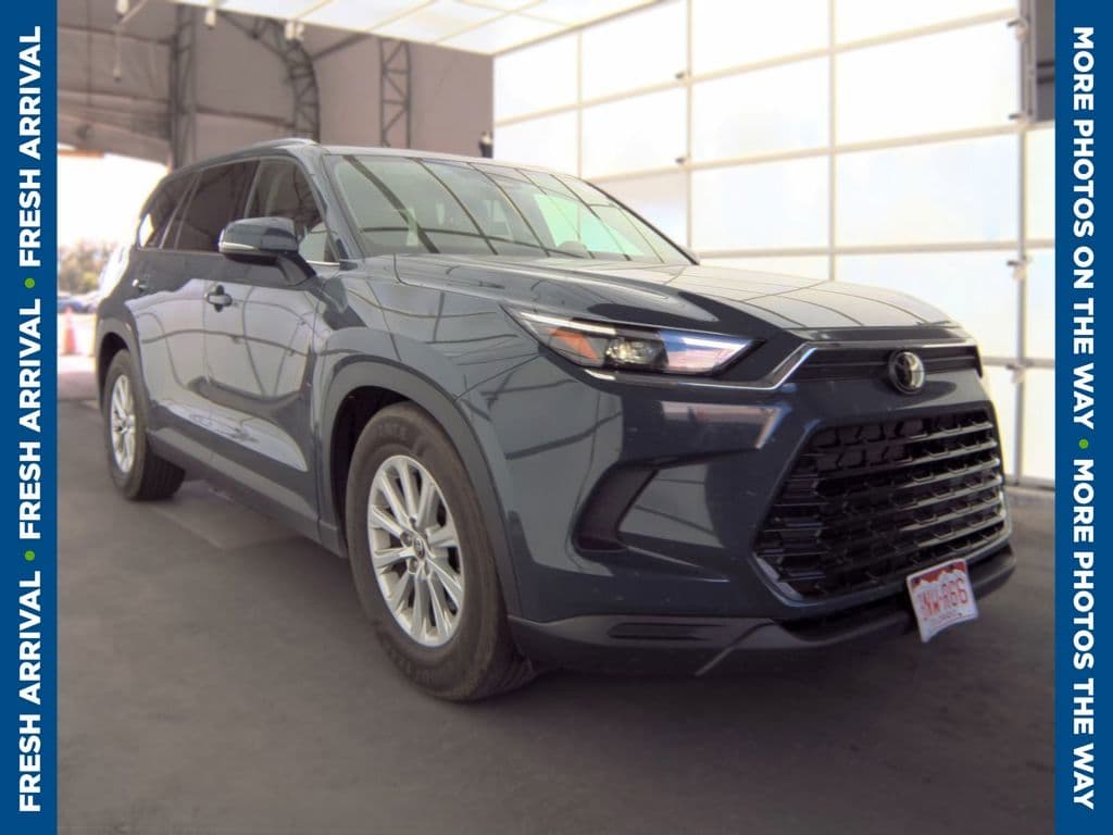 2025 Toyota Grand Highlander XLE — photo 1 of 9