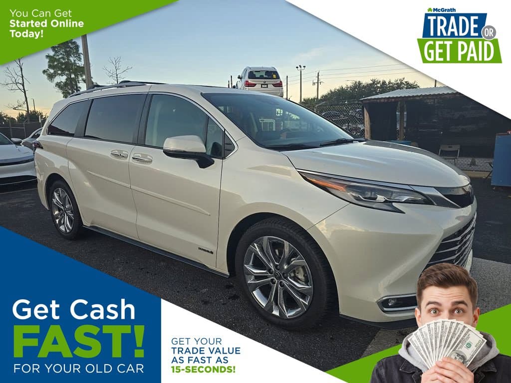 2021 Toyota Sienna Platinum — photo 1 of 15