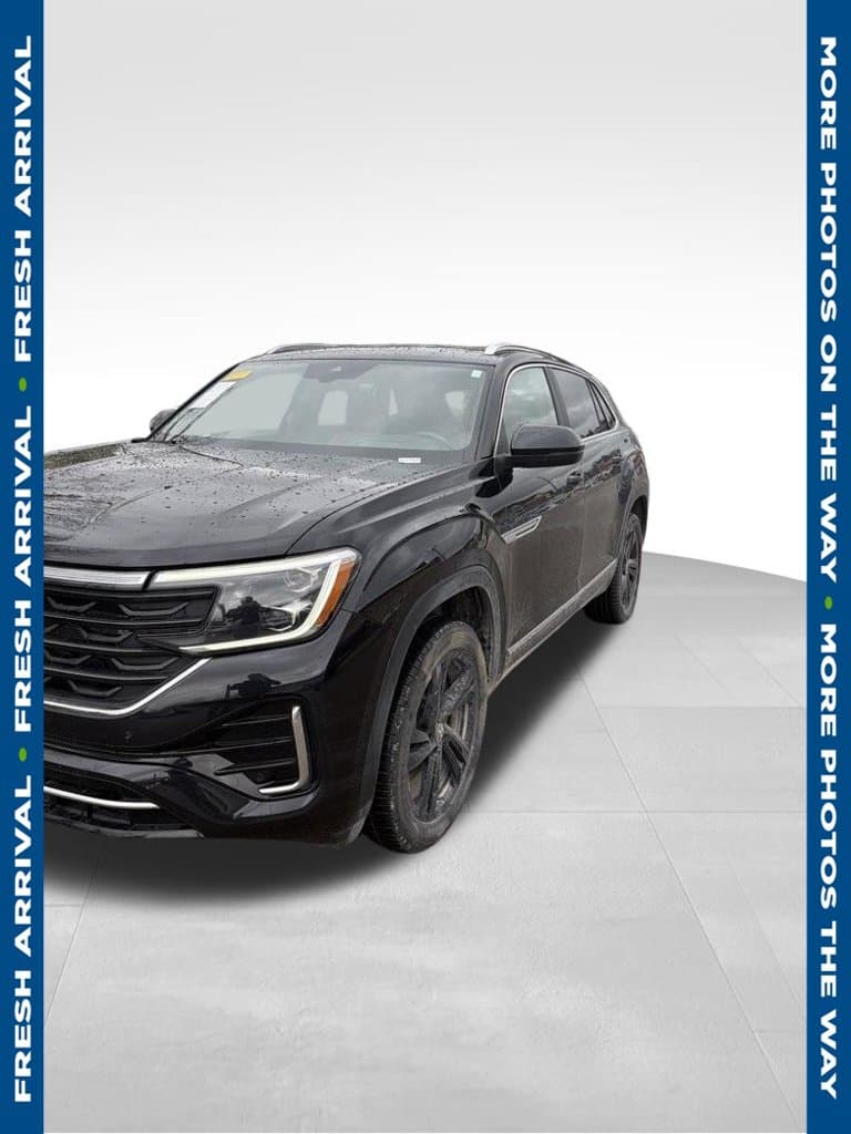 2024 Volkswagen Atlas Cross Sport 2.0T SEL R-Line — photo 1 of 7