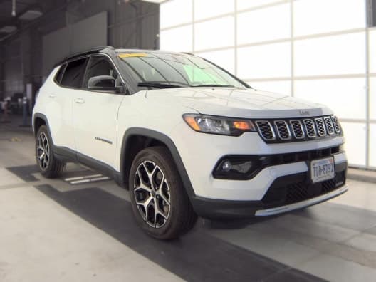 2025 Jeep Compass Limited — photo 1 of 9