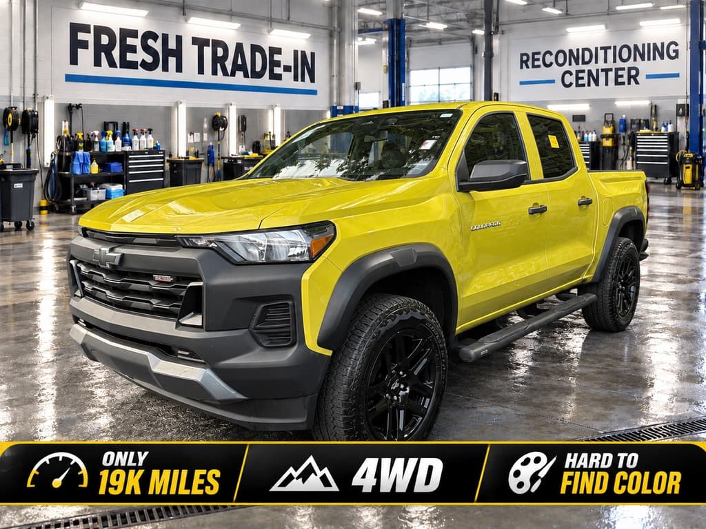 2024 Chevrolet Colorado 4WD Trail Boss — photo 1 of 18