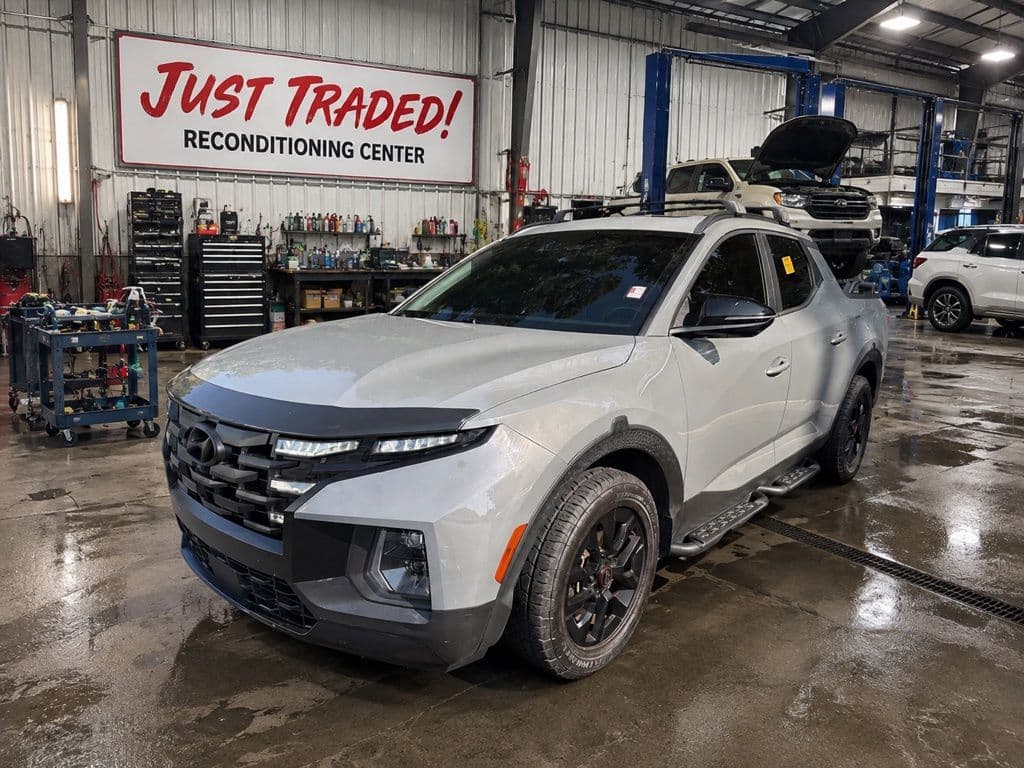 2022 Hyundai Santa Cruz Limited — photo 1 of 16