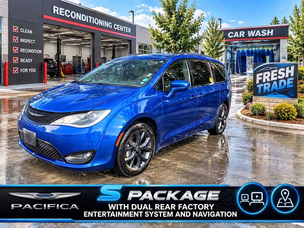 2019 Chrysler Pacifica Touring L Plus — photo 1 of 23