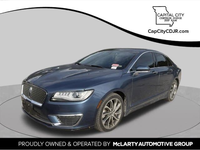 2019 Lincoln MKZ Base — photo 1 of 11