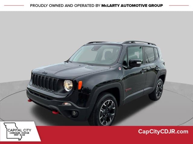2023 Jeep Renegade Trailhawk — photo 1 of 11