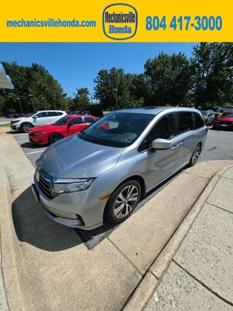 2024 Honda Odyssey Touring — photo 1 of 6
