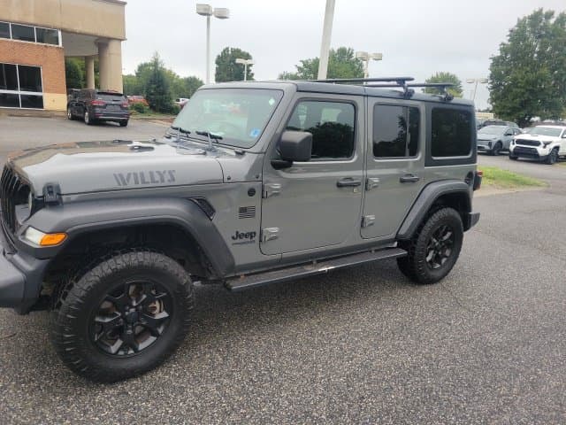 2020 Jeep Wrangler Sport — photo 1 of 2
