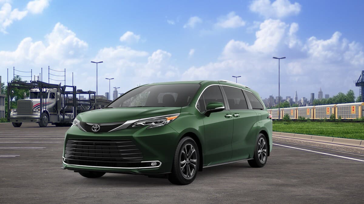 2026 Toyota Sienna Platinum — photo 1 of 24