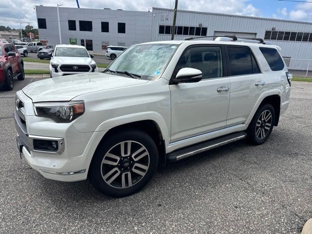 2022 Toyota 4Runner Limited — photo 1 of 3