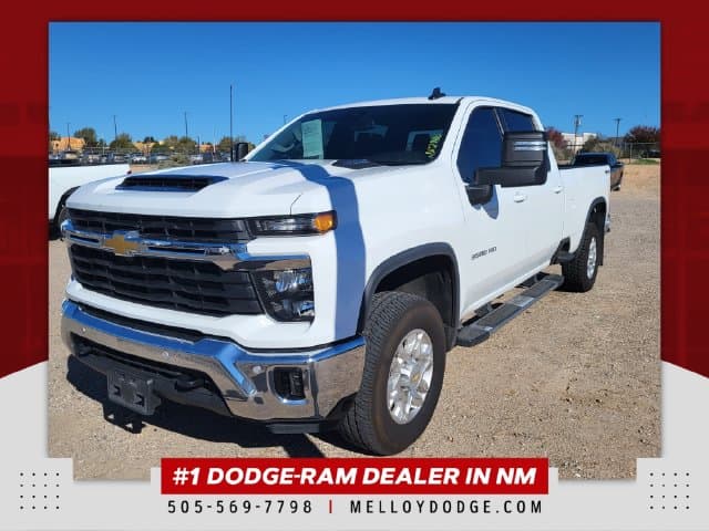 2025 Chevrolet Silverado 3500HD LT — photo 1 of 10