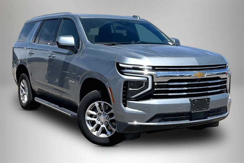 2025 Chevrolet Tahoe LT — photo 1 of 34
