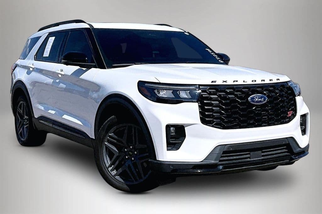 2025 Ford Explorer ST — photo 1 of 34