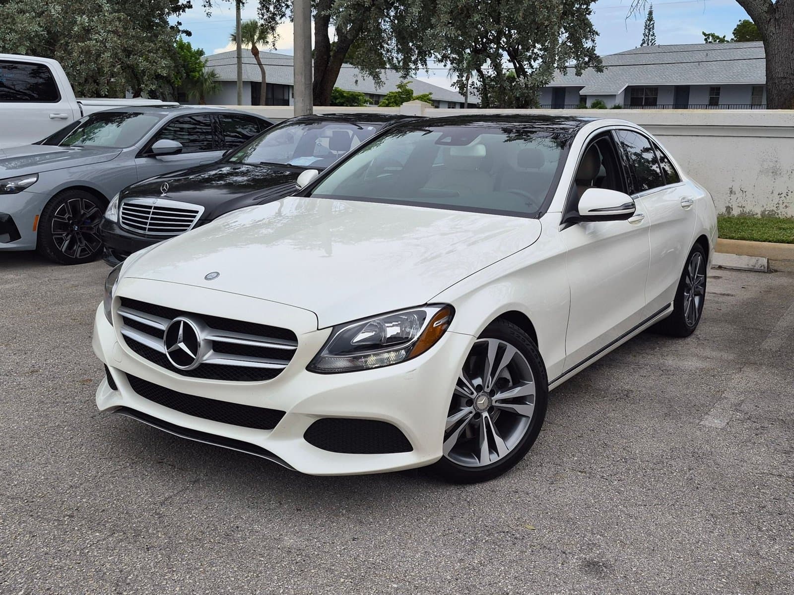 2016 Mercedes-Benz C-Class C 300 — photo 1 of 23