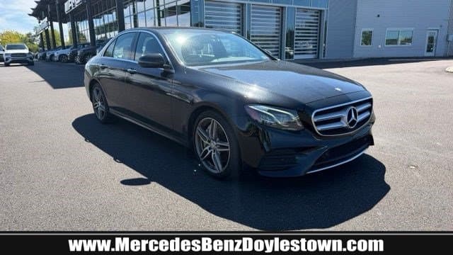 2017 Mercedes-Benz E-Class E 300 — photo 1 of 14