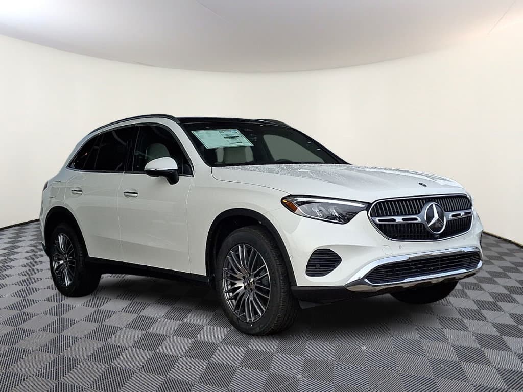 2026 Mercedes-Benz GLC GLC 300 — photo 1 of 13