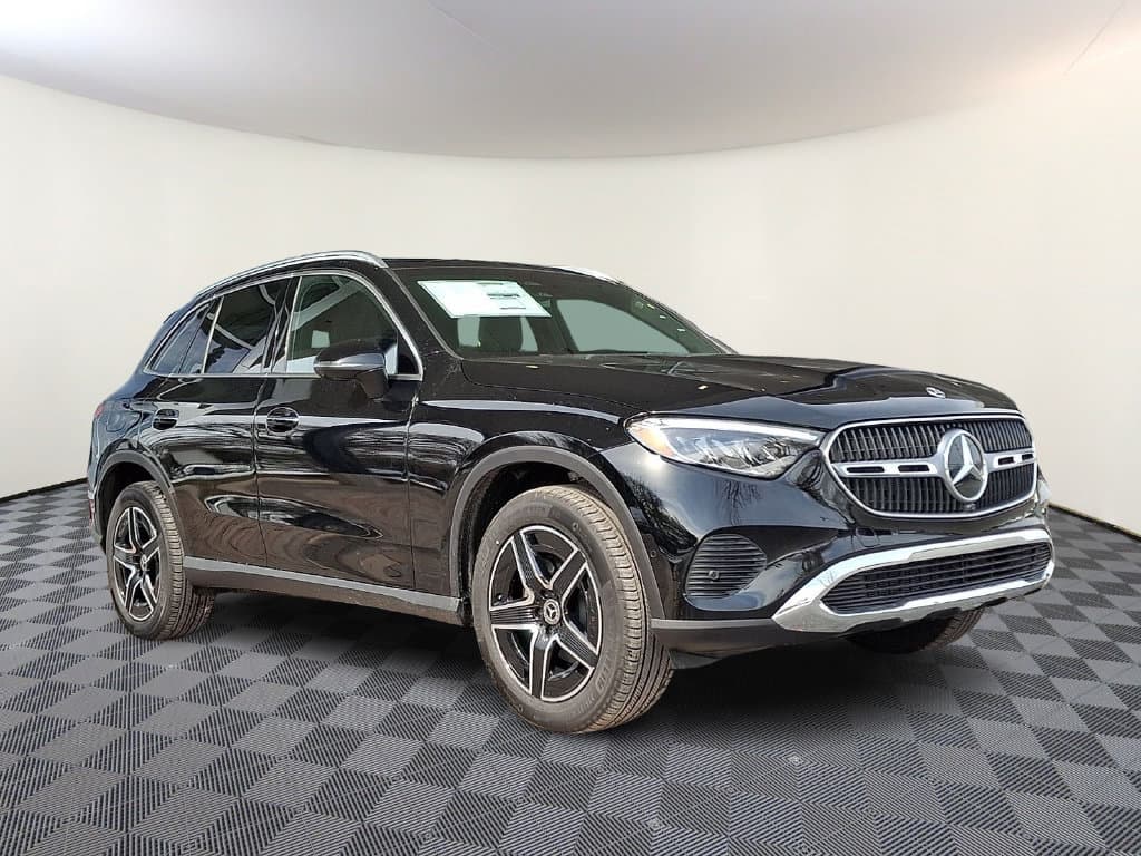 2026 Mercedes-Benz GLC GLC 300 — photo 1 of 13