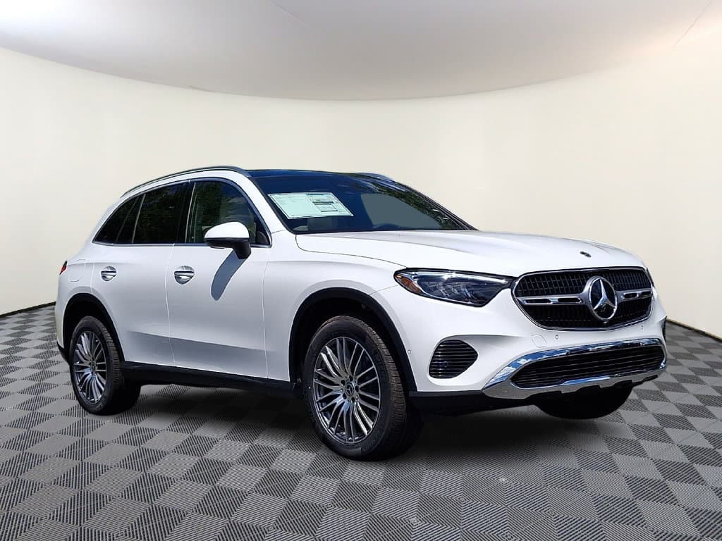 2026 Mercedes-Benz GLC GLC 300 — photo 1 of 13